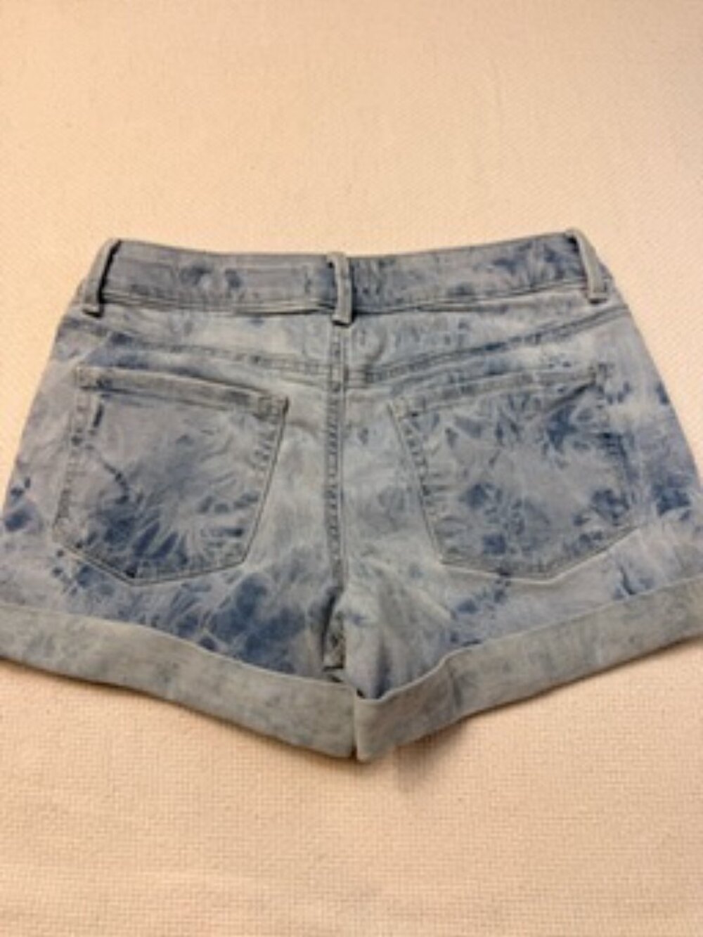 SO Juniors Size 14 Acid Wash Denim Shorts High Rise Rolled Cuff Stretch Blue - Picture 8 of 8